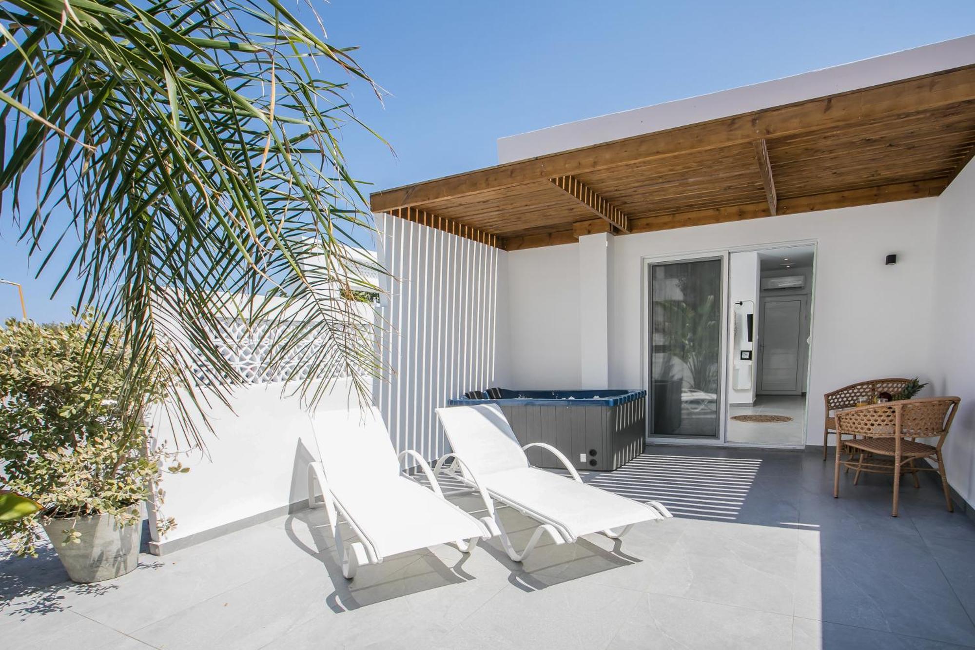 Calma Luxury Studios & Suites Faliraki Exterior foto
